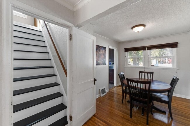 Photo - 2901 Zenith Ave N