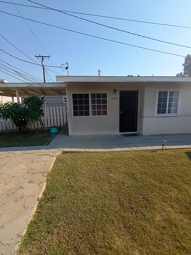 Photo - 12907 Danbrook Dr Unidad 12907
