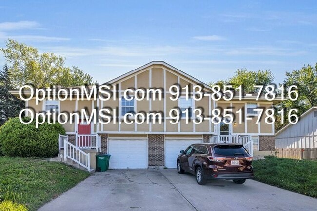 Spacious Townhome! - Spacious Townhome!