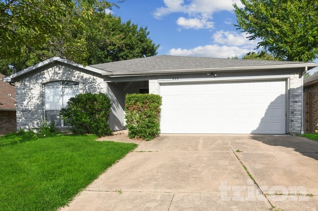 Building Photo - 420 Deauville Dr