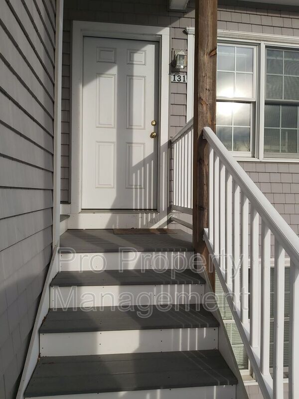 Photo - 131 Railroad St