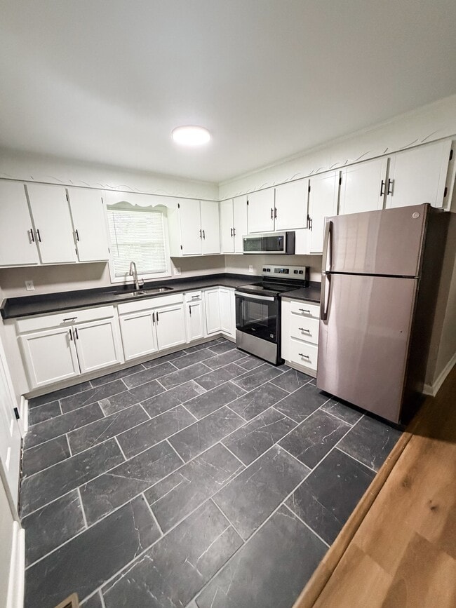 Photo - 227 Hunt St