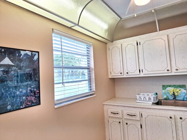 Photo - 53 Brighton B