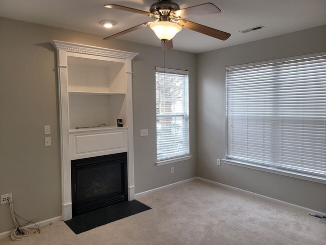 Photo - RIDGELY MANOR/FARRCROFT- Two master suites