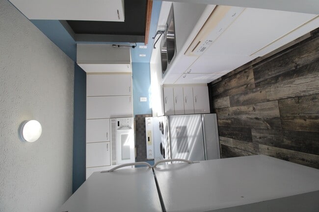 Photo - 1720 Messner Dr