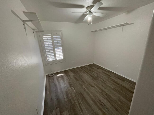 Photo - 2460 E Whitten St