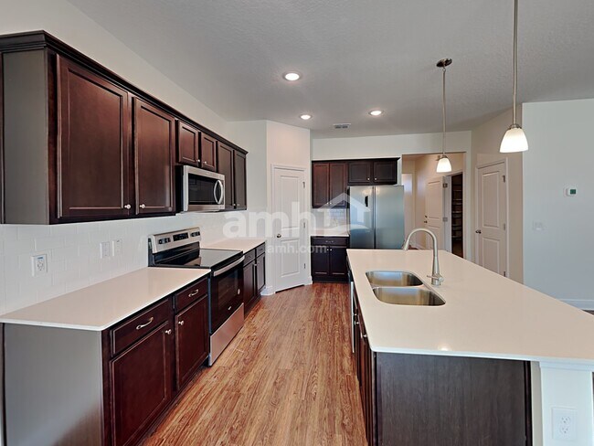 1179 Sky Lks Dr