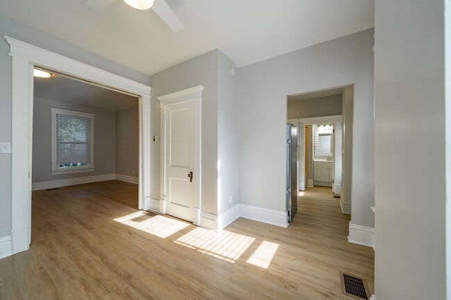 Photo - 954 Delaware Ave