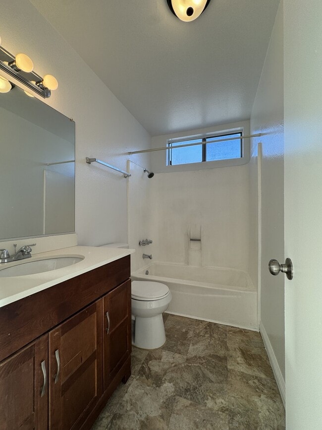 2366 Bullard Ave Unit 1
