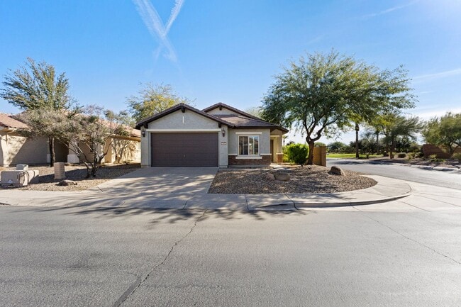 Photo - Stunning 2 bed 2 bath within walking distance to community center!