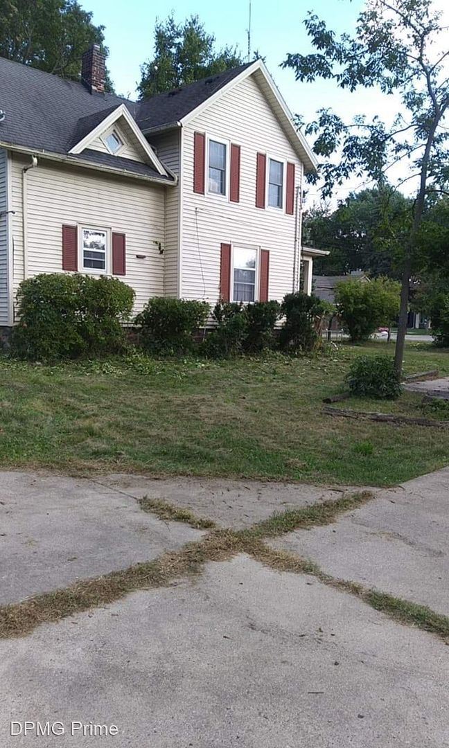 4 br, 2 bath House - 3108 Lake Lansing Road - 4 br, 2 bath House - 3108 Lake Lansing Road