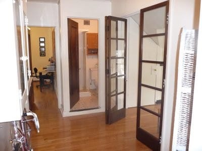 Entry - 723 W South St Unit 5