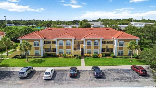 Building Photo - 1000 Villagio Cir Unit 201