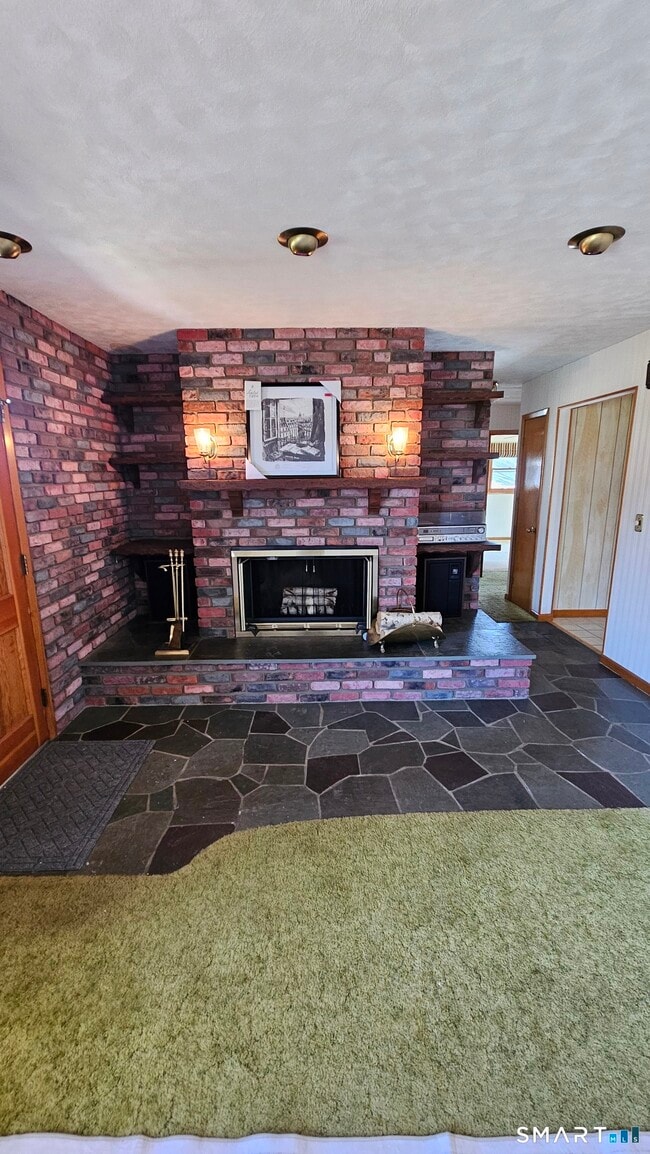 Photo - 70 Tumblebrook Dr