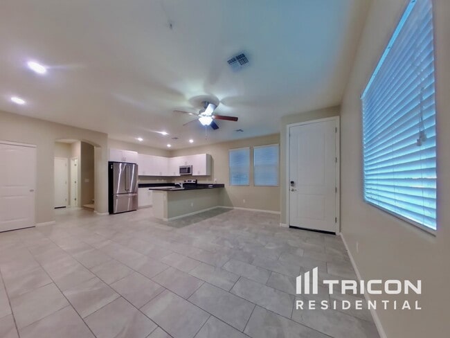 Photo - 28962 N 124th Glen