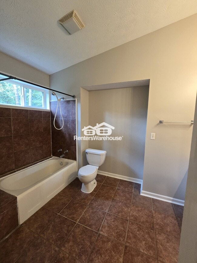 Photo - 1593 Tanager Cir