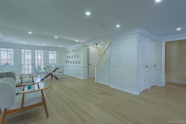 Photo - 20 N Ravine Rd