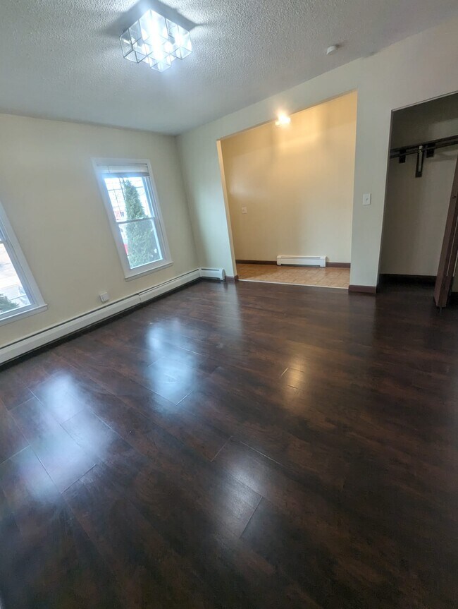 Photo - 244 W Ivy St Apartments Unit 1
