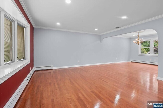 Photo - 230 Orchard Dr