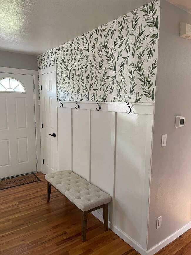 Photo - 2908 Meadowbrook Dr