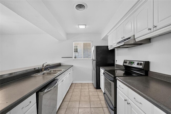 Photo - 2412 S 5th St