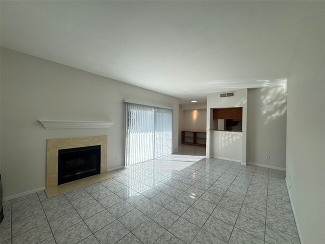 Photo - 6500 Harbor Town Dr Unit 2905