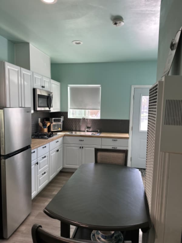 Building Photo - 303 E Park Ave