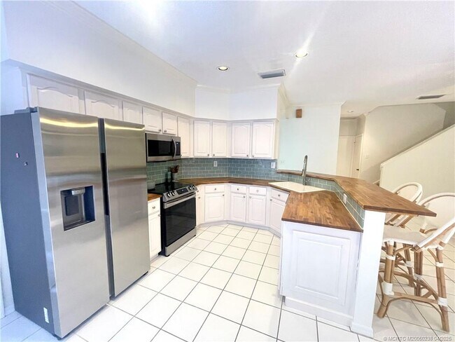 Photo - 2033 Staysail Ln