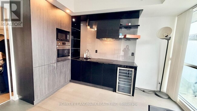 Photo - 70 Temperance St Unit 3702