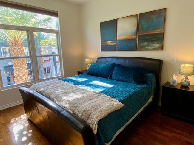 Photo - 2260 Village Walk Dr