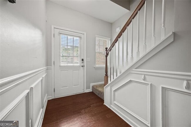 Photo - 3203 CYRUS Ln