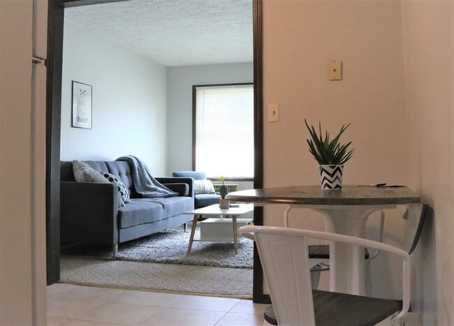 Photo - 407 Parker St Unit B