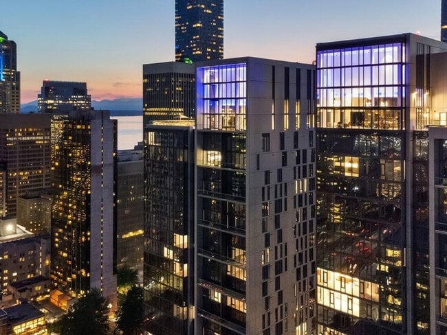 Building Photo - 702 Spring St Unit ID1280521P Rental
