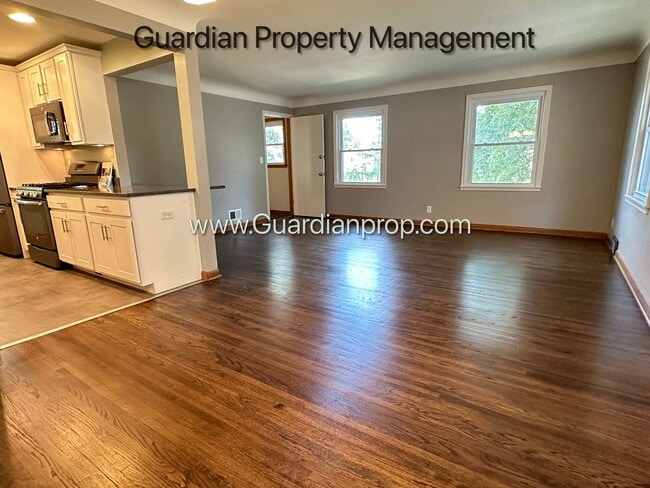 Photo - Linden Hills Main Upper Level  Duplex, Fenced Yard, 1 Car Garage, Dishwasher, Storage, Laundry