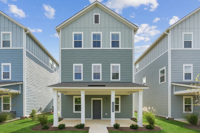 Photo - Hamlet at Avalon Park - Homes and Townhomes for Rent