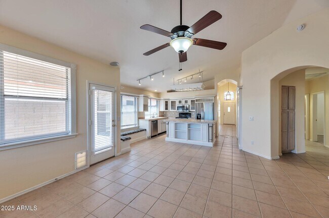 Photo - 2312 E Williams Dr