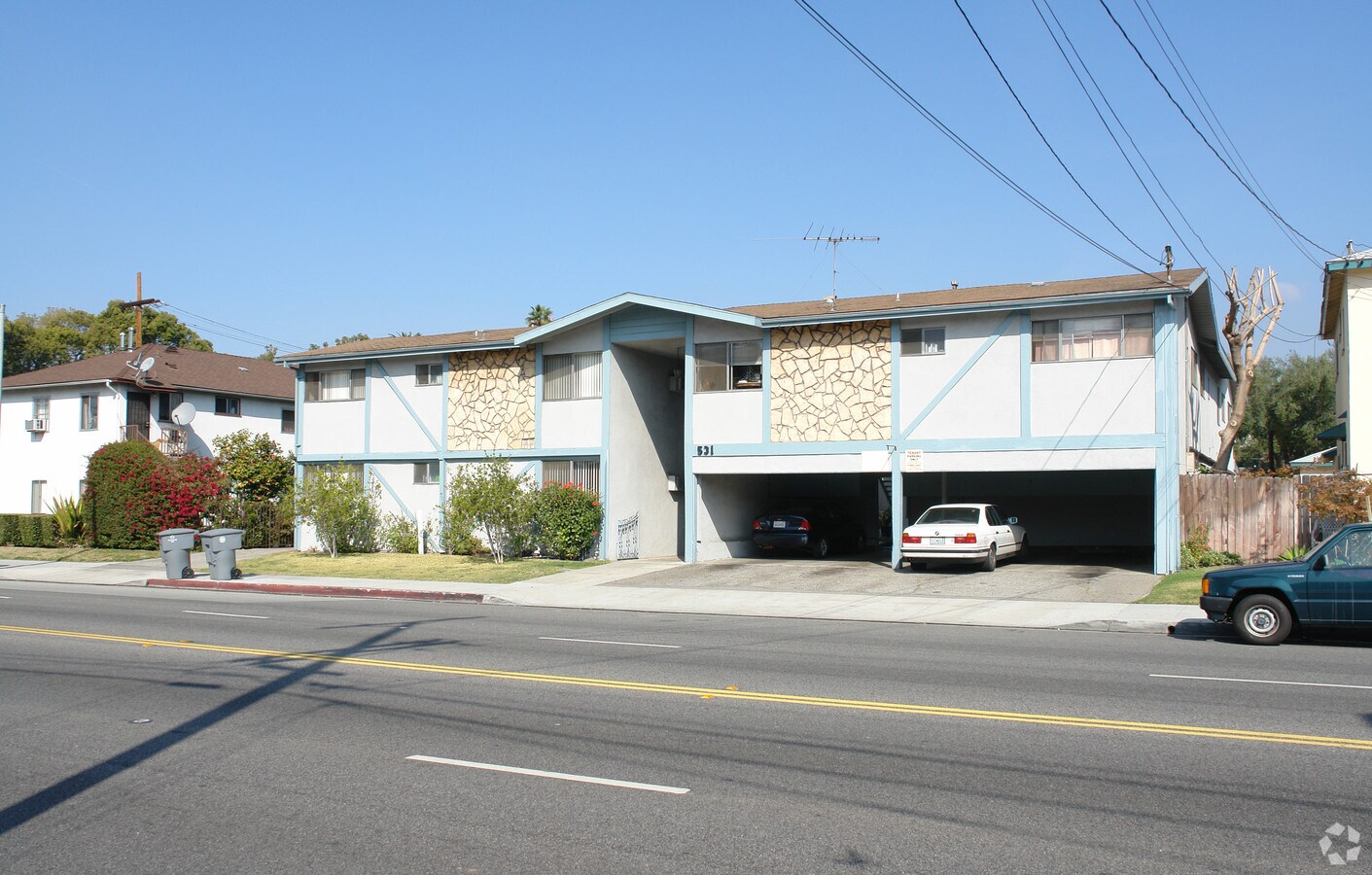 Chevy Chase Apartments - Chevy Chase Apartments