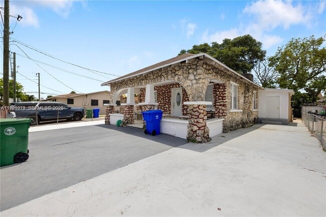 Photo - 1922 NW 4th St Unit A