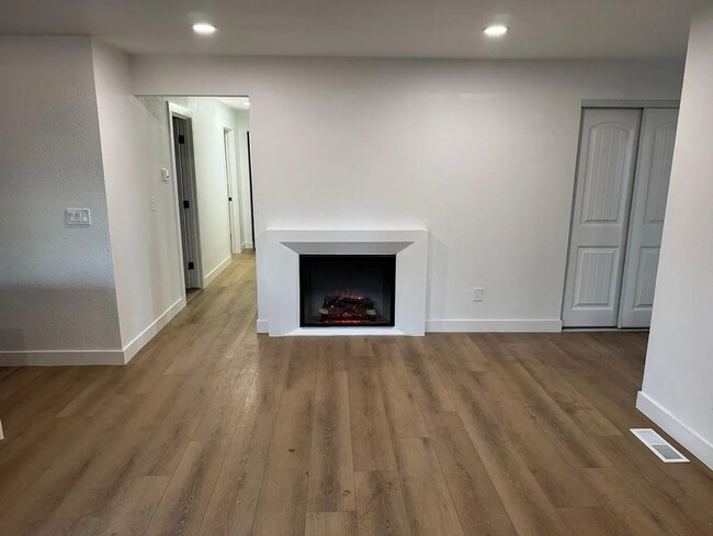 Photo - Newly Remodeled 3-Bedroom Bellevue Home with Modern Updates