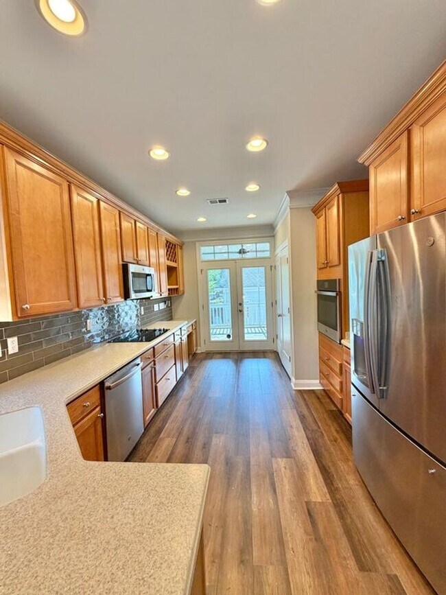 Photo - Comfort & Convenience: 3BR End-Unit Townhome in Pooler