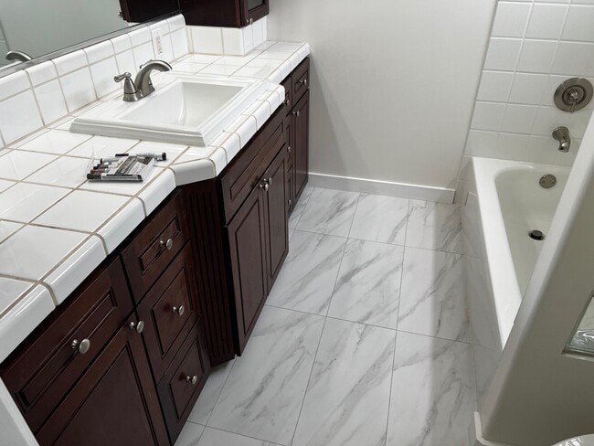 Photo - 323 S Francisca Ave Unit B