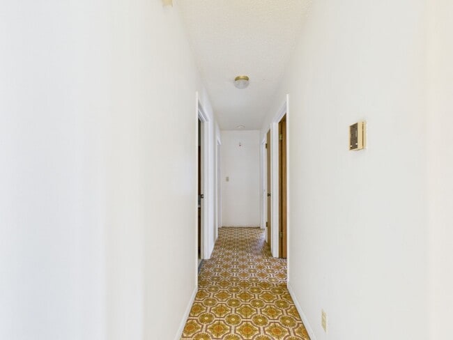 Photo - 311 W Nimitz St