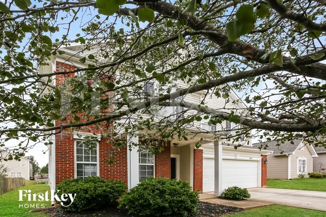 Photo - 613 Latimer Way