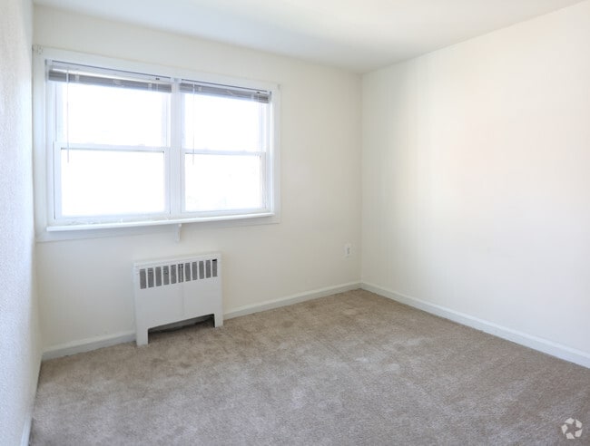 Photo - Penzel Manor Apartments