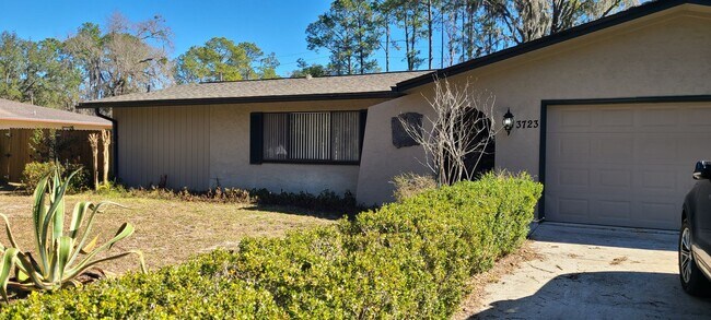 Remodeled 3/2 in Monterey - Remodeled 3/2 in Monterey House