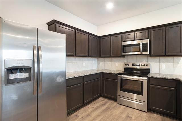 Photo - 2328 Stefani St