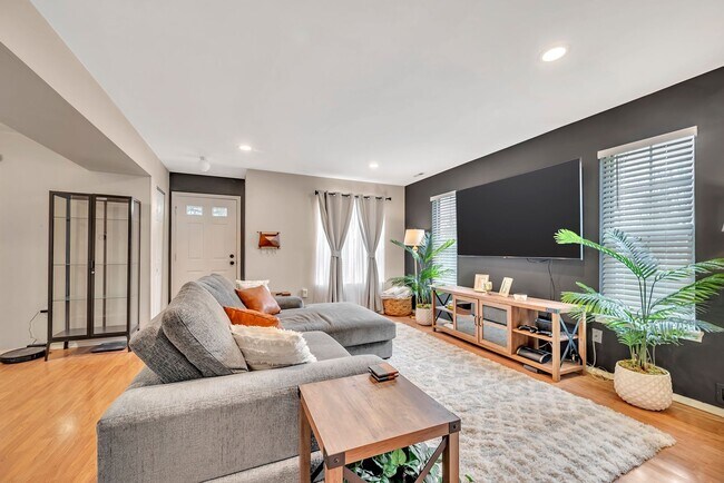 Photo - 73 Almond Dr