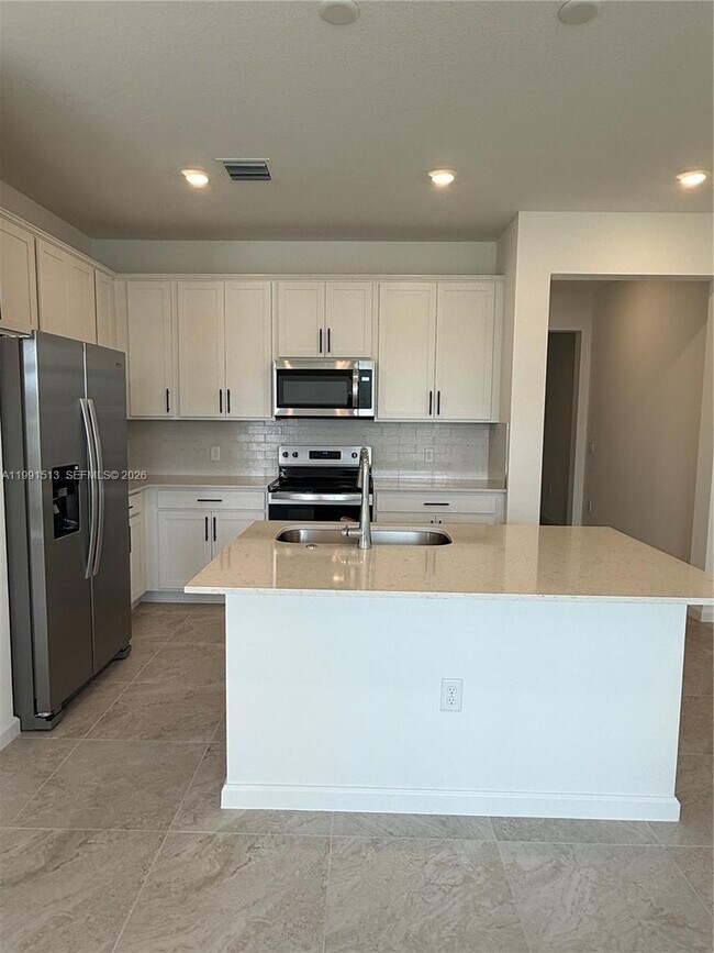 Photo - 4286 Effendi Dr