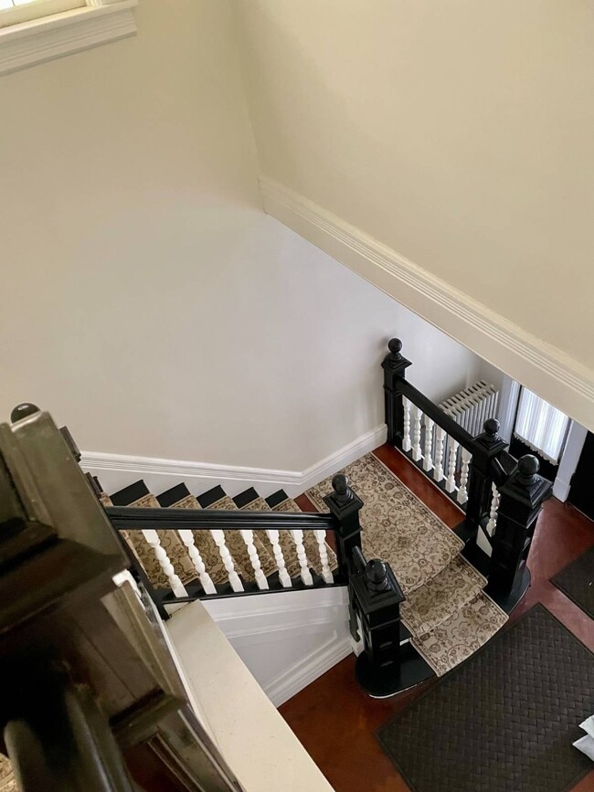 Photo - 268 Guy Park Ave Unit 2