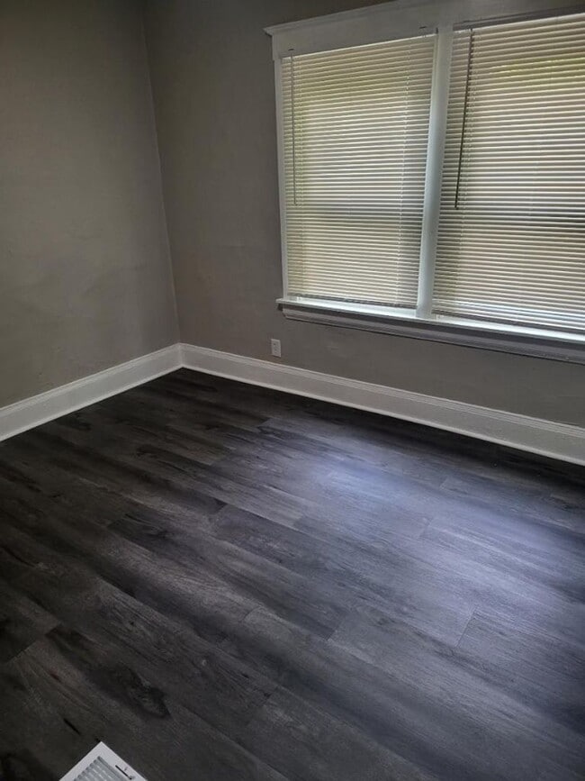 Photo - 929 Seton Ave